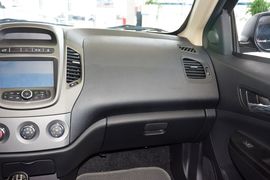 2015款吉利金刚1.5L手动超悦型