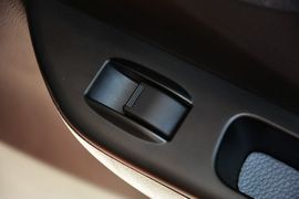 2014款一汽夏利N7