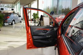 2014款一汽夏利N7