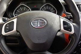 2014款一汽夏利N7