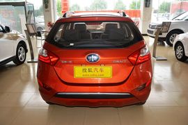 2014款一汽夏利N7