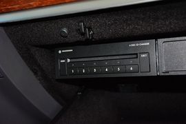 2014款大众辉腾3.0L商务型