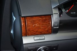 2014款大众辉腾3.0L商务型