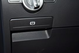 2014款大众辉腾3.0L商务型