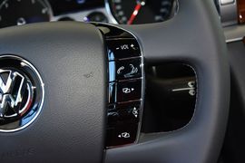 2014款大众辉腾3.0L商务型