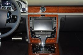 2014款大众辉腾3.0L商务型