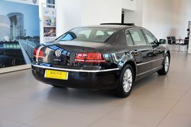 2014款大众辉腾3.0L商务型