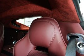 2013款阿斯顿马丁Rapide