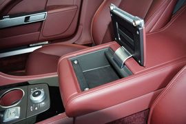 2013款阿斯顿马丁Rapide