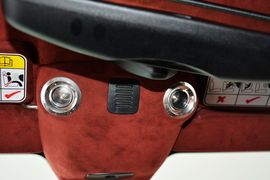 2013款阿斯顿马丁Rapide