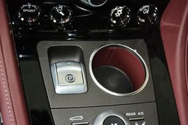 2013款阿斯顿马丁Rapide