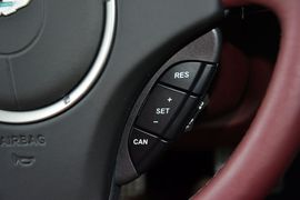 2013款阿斯顿马丁Rapide