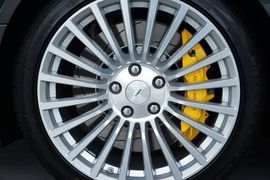2013款阿斯顿马丁Rapide