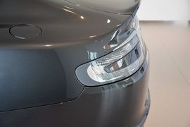 2013款阿斯顿马丁Rapide