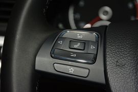 2015款大众帕萨特1.8TSI