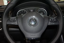 2015款大众帕萨特1.8TSI