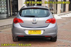 2010款别克英朗1.8L手自一体豪华版