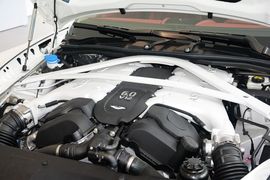 2015款阿斯顿马丁Rapide