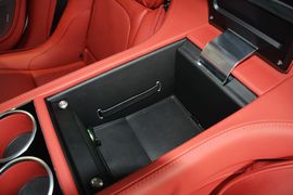 2015款阿斯顿马丁Rapide