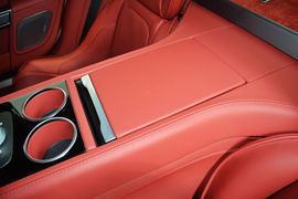 2015款阿斯顿马丁Rapide