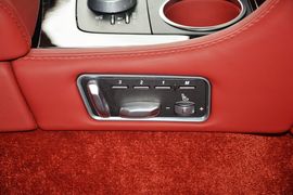 2015款阿斯顿马丁Rapide