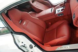 2015款阿斯顿马丁Rapide