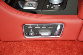 2015款阿斯顿马丁Rapide