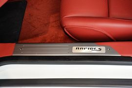 2015款阿斯顿马丁Rapide