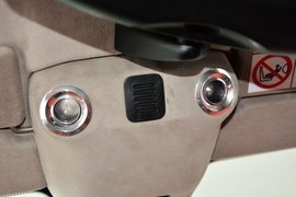 2015款阿斯顿马丁Rapide