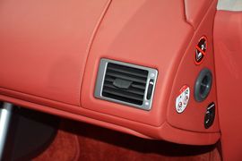 2015款阿斯顿马丁Rapide