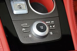 2015款阿斯顿马丁Rapide