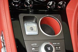 2015款阿斯顿马丁Rapide