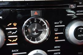 2015款阿斯顿马丁Rapide