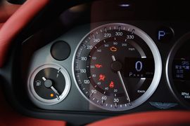 2015款阿斯顿马丁Rapide