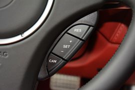 2015款阿斯顿马丁Rapide