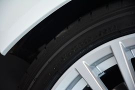 2015款阿斯顿马丁Rapide