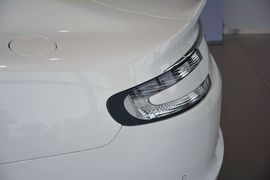 2015款阿斯顿马丁Rapide