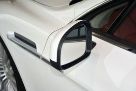 2015款阿斯顿马丁Rapide