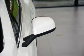 2015款阿斯顿马丁Rapide