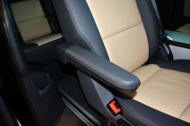 2012款大众迈特威2.0T尊享版