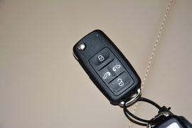 2012款大众迈特威2.0T尊享版