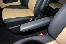 2012款大众迈特威2.0T尊享版