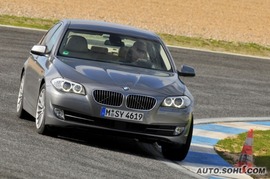 2011款宝马新5系海外试驾