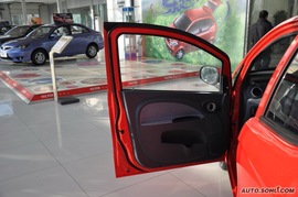 长安奔奔MINI