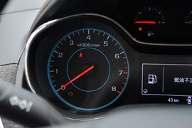 2016款雪佛兰科鲁兹1.5L手动精英版