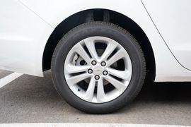 2016款雪佛兰科鲁兹1.5L手动精英版