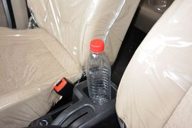   2015款一汽佳宝V77 1.3L标准型