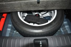 2015款现代途胜2.0L自动两驱舒适型