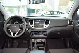 2015款现代途胜2.0L自动两驱舒适型
