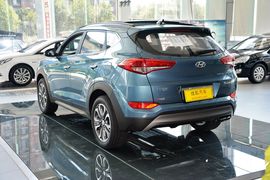2015款现代途胜2.0L自动两驱舒适型